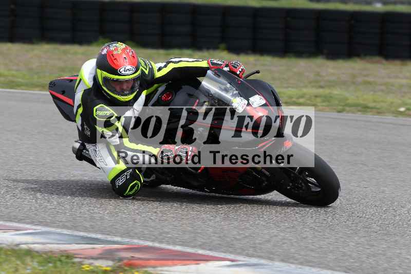 /Archiv-2023/06 10.04.2023 Moto Club Anneau du Rhin/Rouge Expert/4